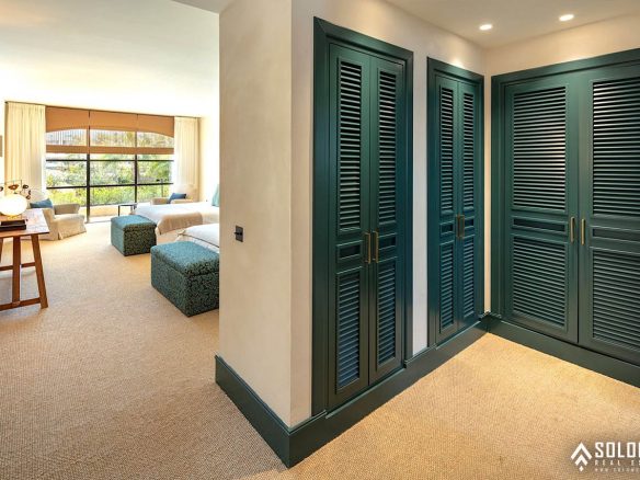 Exquisite Mansion with Panoramic Views on Golden Mile in Marbella - Nueva Andalucía - Spain