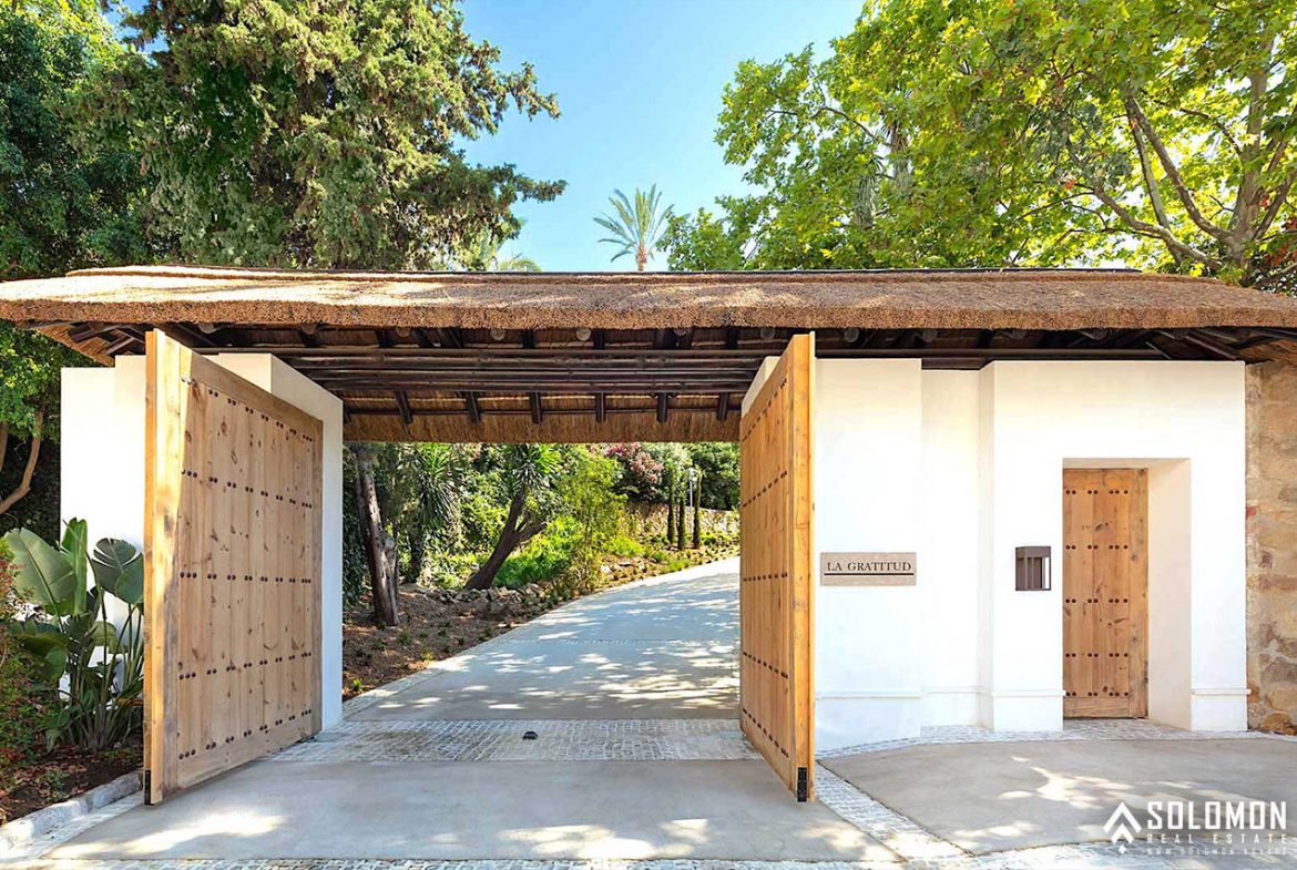 Exquisite Mansion with Panoramic Views on Golden Mile in Marbella - Nueva Andalucía - Spain