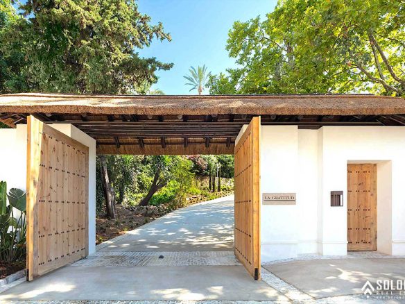 Exquisite Mansion with Panoramic Views on Golden Mile in Marbella - Nueva Andalucía - Spain