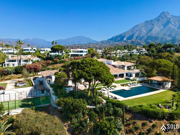 Exquisite Mansion with Panoramic Views on Golden Mile in Marbella - Nueva Andalucía - Spain