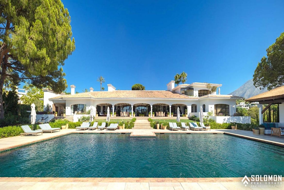 Exquisite Mansion with Panoramic Views on Golden Mile in Marbella - Nueva Andalucía - Spain
