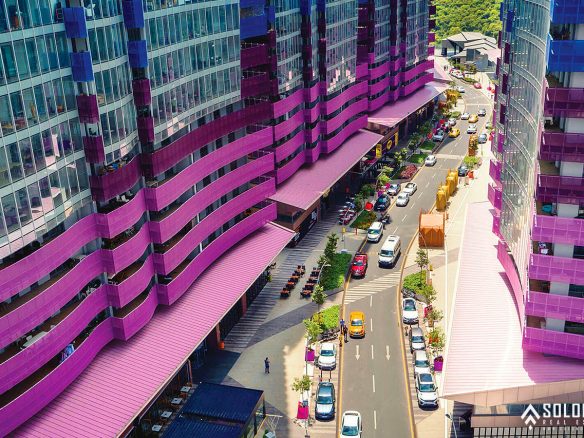 The shop for sale in Şişli, Maslak, Sarıyer, Istanbul draws attention with its advantageous location. The shop is situated in a complex with numerous brands and offers high-income potential.