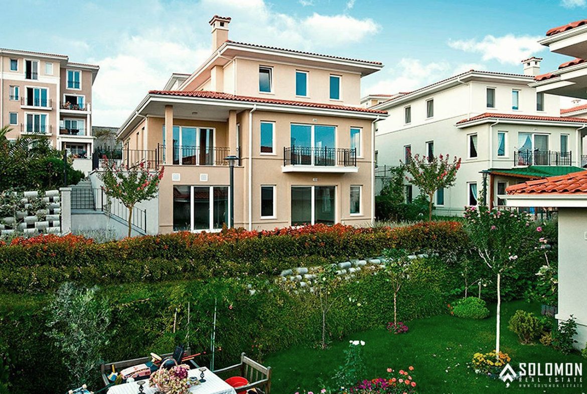 Sea and Lake View Villas for Sale in Beylikdüzü - Istanbul - Marmara - Turkey