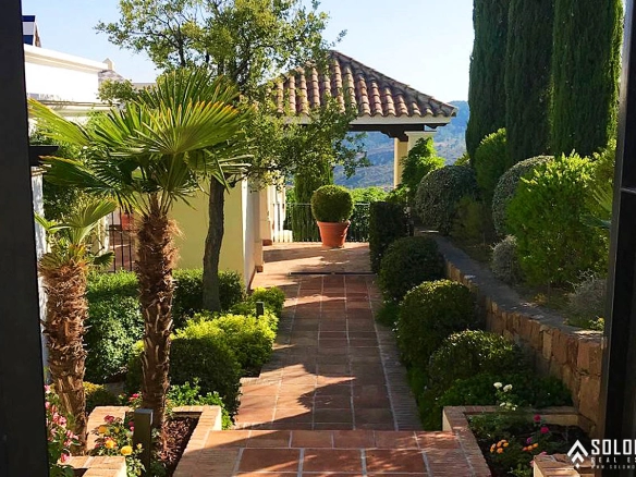 Bright Mansion with the Beautiful Swimming Pool in Benahavís – Costa del Sol – Marbella – Málaga – Spain