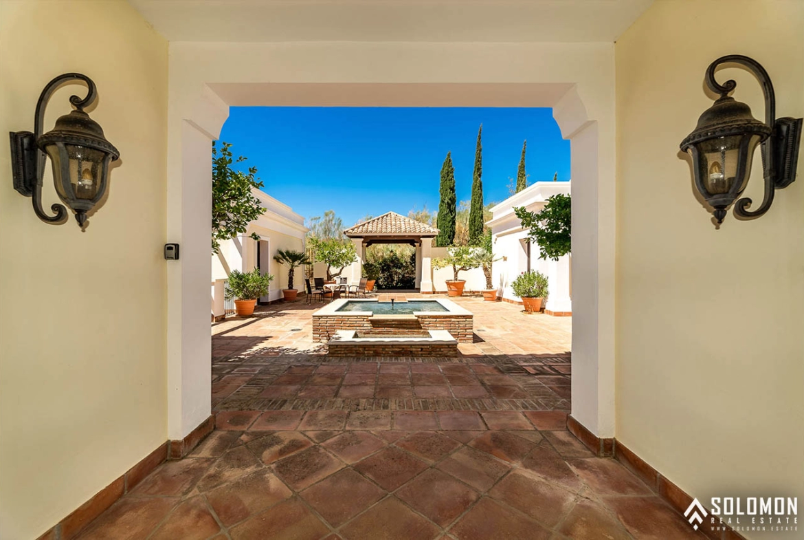 Bright Mansion with the Beautiful Swimming Pool in Benahavís – Costa del Sol – Marbella – Málaga – Spain