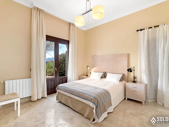 Bright Mansion with the Beautiful Swimming Pool in Benahavís – Costa del Sol – Marbella – Málaga – Spain