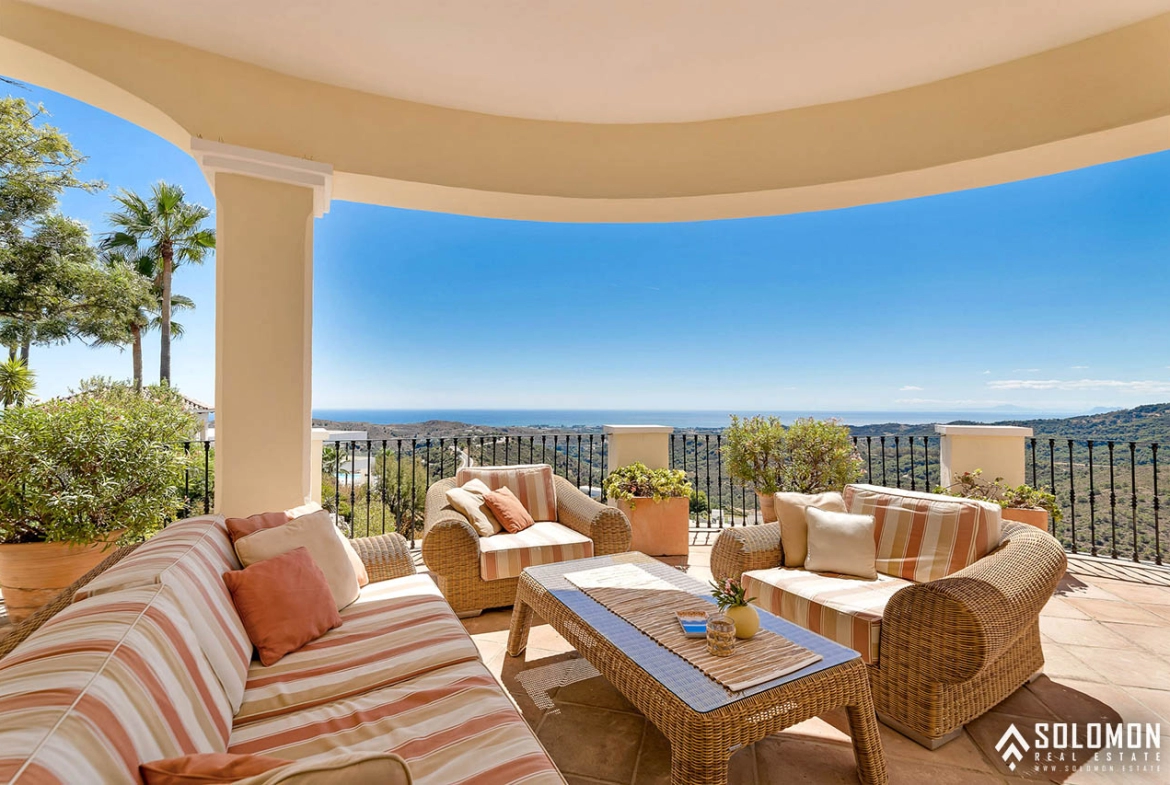 Bright Mansion with the Beautiful Swimming Pool in Benahavís – Costa del Sol – Marbella – Málaga – Spain