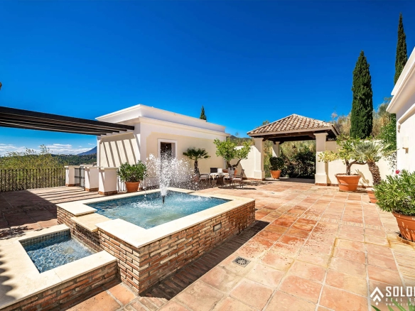 Bright Mansion with the Beautiful Swimming Pool in Benahavís – Costa del Sol – Marbella – Málaga – Spain