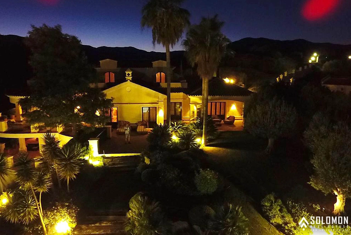 Bright Mansion with the Beautiful Swimming Pool in Benahavís – Costa del Sol – Marbella – Málaga – Spain