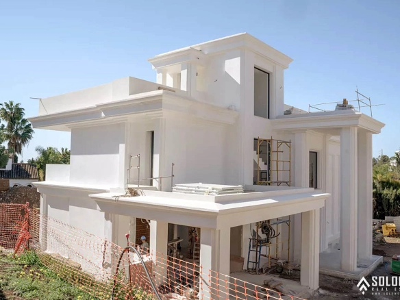 Fantastically Located Villas in a Sought After Area of Marbella - Málaga - Spain