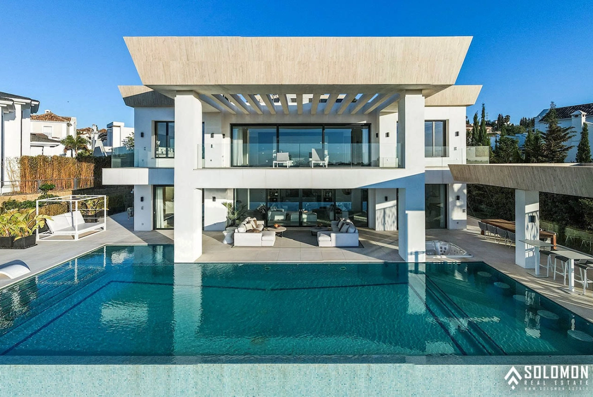 Luxury Villa Close to Puerto Banus and Marbella in Benahavis – Costa del Sol – Nueva Andalucía – Málaga – Spain