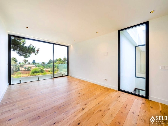 Unique Detached House with Pleasant Sea Views in Marbella – Costa del Sol – Nueva Andalucia – Málaga – Spain