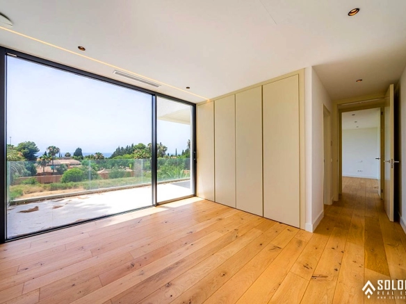 Unique Detached House with Pleasant Sea Views in Marbella – Costa del Sol – Nueva Andalucia – Málaga – Spain