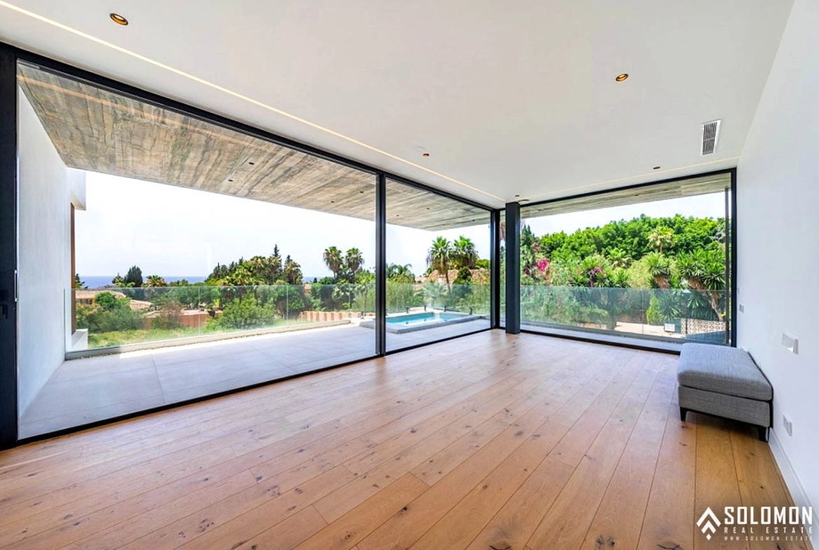 Unique Detached House with Pleasant Sea Views in Marbella – Costa del Sol – Nueva Andalucia – Málaga – Spain