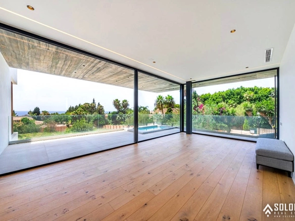 Unique Detached House with Pleasant Sea Views in Marbella – Costa del Sol – Nueva Andalucia – Málaga – Spain