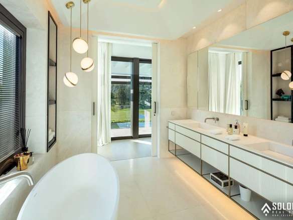 Golf View Villa with a High Level of Privacy in Marbella – Costa del Sol – Nueva Andalucía – Málaga – Spain