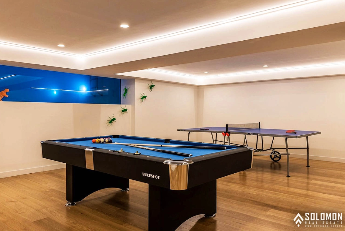 Luxury Villa in a Sought-After Neighborhood in Benalmádena – Costa del Sol – Marbella – Málaga – Spain