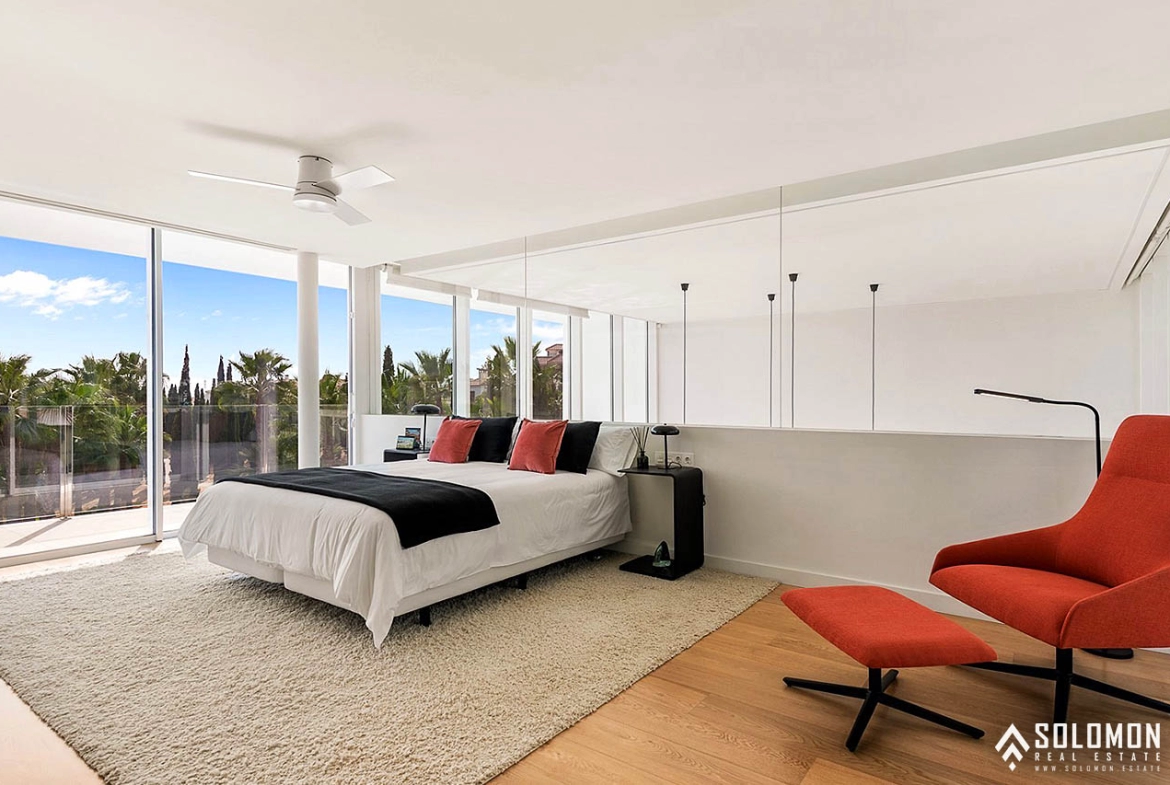 Luxury Villa in a Sought-After Neighborhood in Benalmádena – Costa del Sol – Marbella – Málaga – Spain