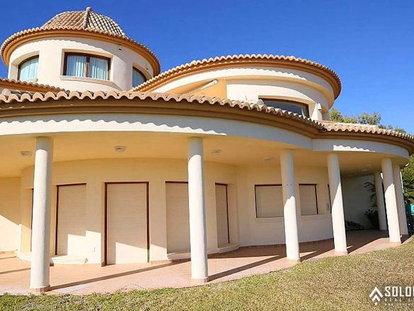 Luxury House with Panoramic Sea and Town View in Calpe – Costa Blanca – Alicante – Valencia – Spain