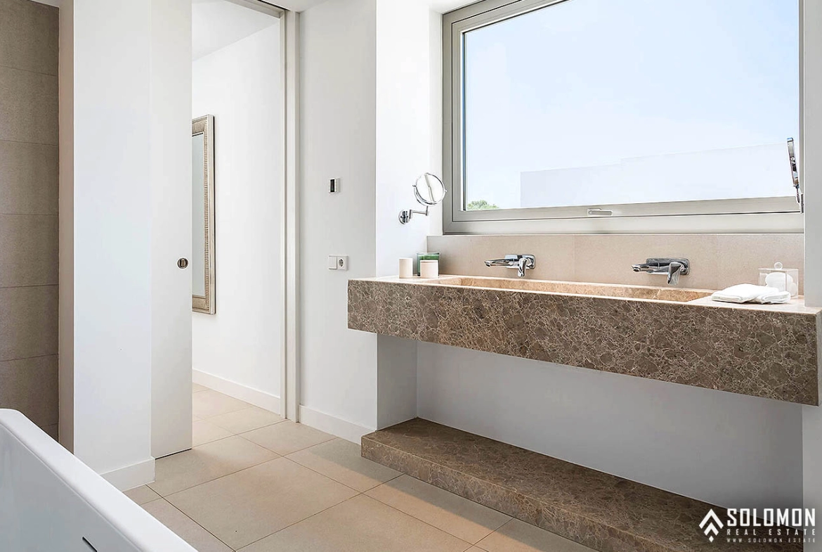 Superior Quality Houses on the New Golden Mile in Estepona – Marbella – Costa del Sol – Nueva Andalucía – Málaga – Spain