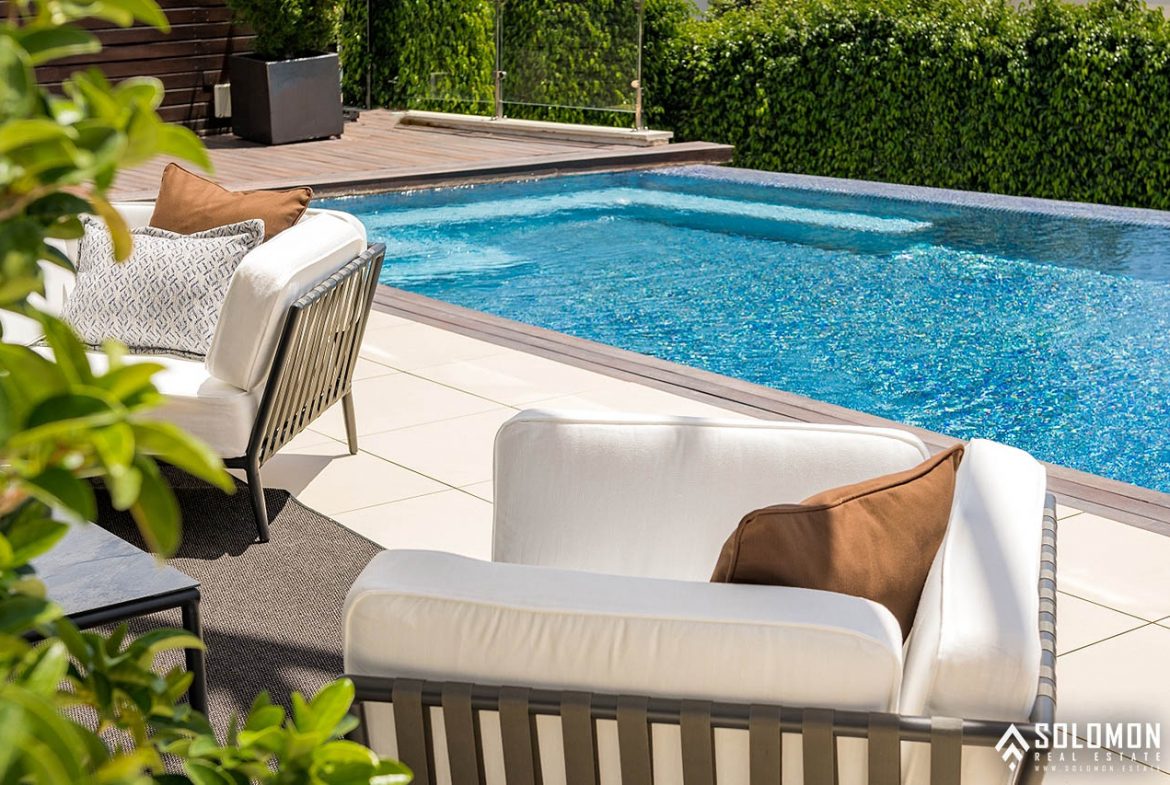 Perfectly Located Prestigious Villas in Marbella - Costa del Sol - Málaga - Spain