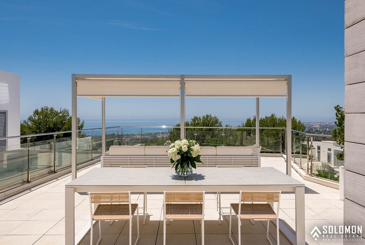 Perfectly Located Prestigious Villas in Marbella - Costa del Sol - Málaga - Spain