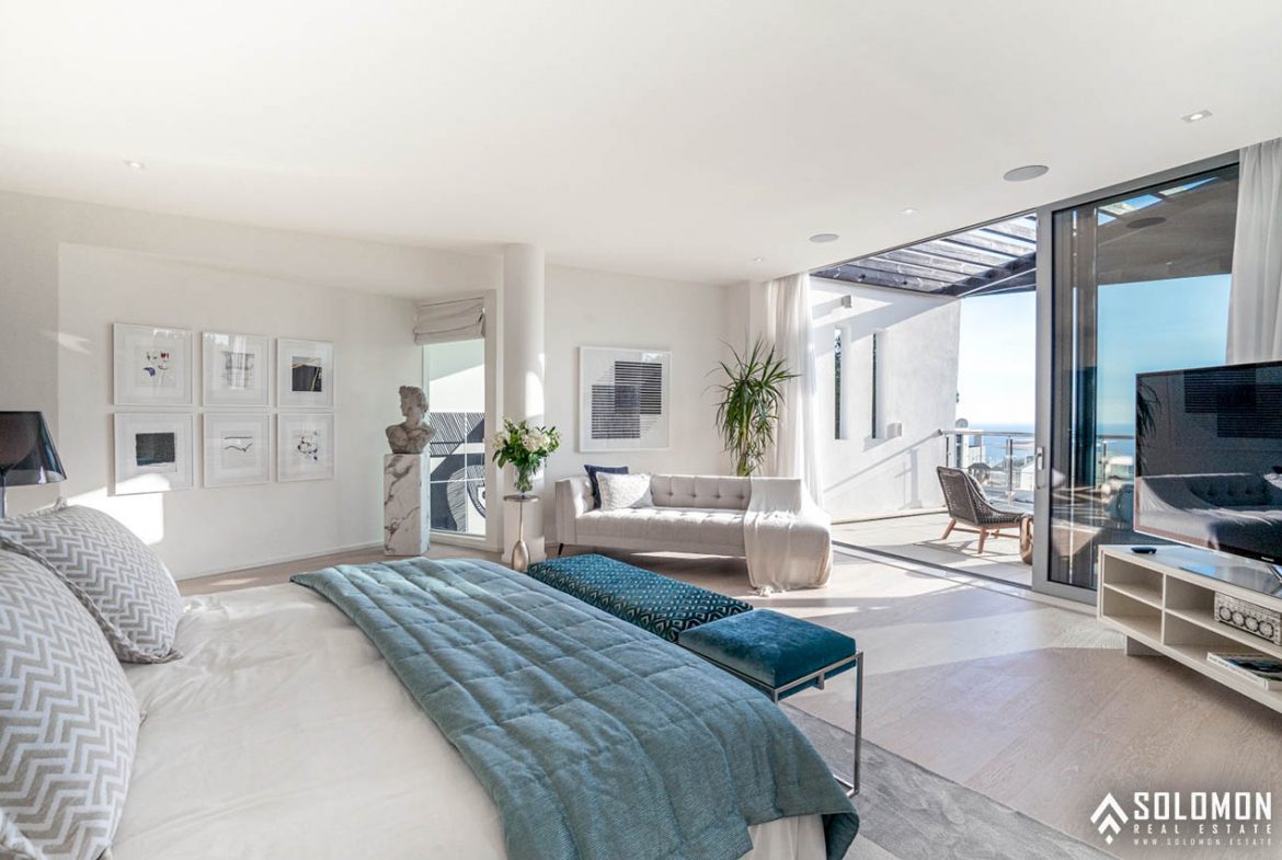 Perfectly Located Prestigious Villas in Marbella - Costa del Sol - Málaga - Spain