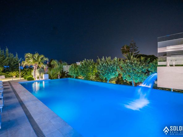 Well-Designed Deluxe House with an Infinity Pool in Nueva Andalucía - Marbella -Málaga - Spain