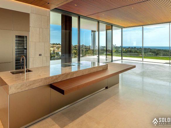 Exclusive Golf Villa with Infinity Pool in Benahavis – Marbella – Málaga – Spain