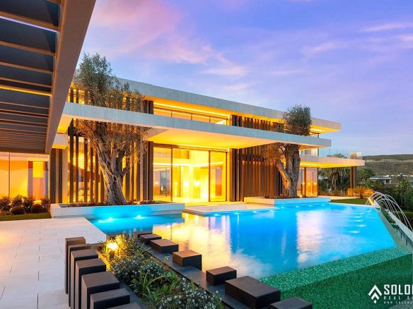 Exclusive Golf Villa with Infinity Pool in Benahavis - Marbella - Málaga - Spain