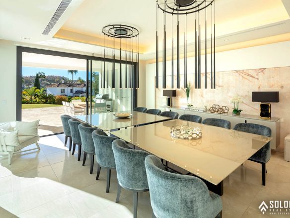 Luxury Villa - Near Golf Course in Marbella - Nueva Andalucía - Málaga - Spain