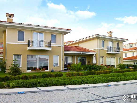 Sea and Lake View Villas for Sale in Beylikdüzü - Istanbul - Marmara - Turkey