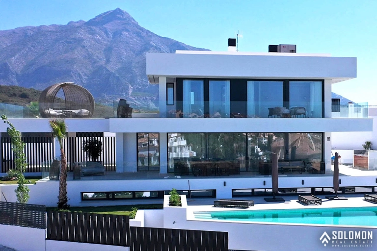 Fully Furnished Detached Villa in Marbella – Costa del Sol – Nueva Andalucia – Málaga – Spain