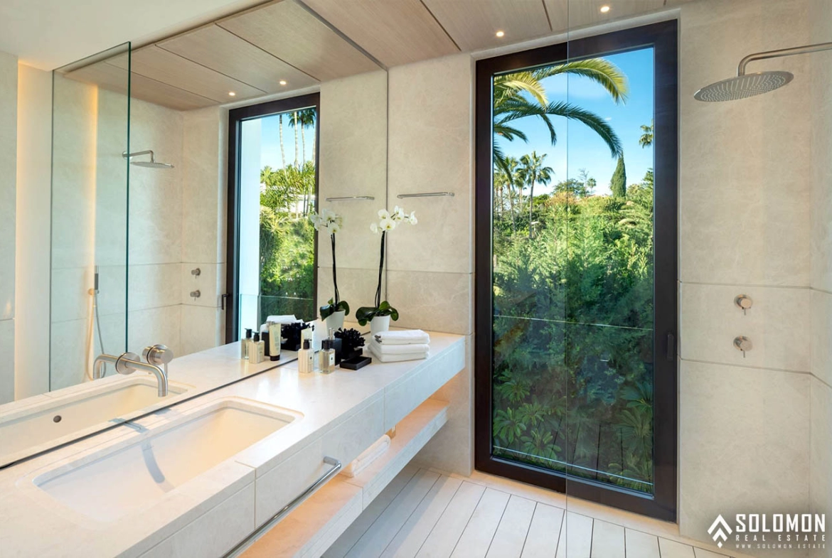 Golf View Villa with a High Level of Privacy in Marbella – Costa del Sol – Nueva Andalucía – Málaga – Spain