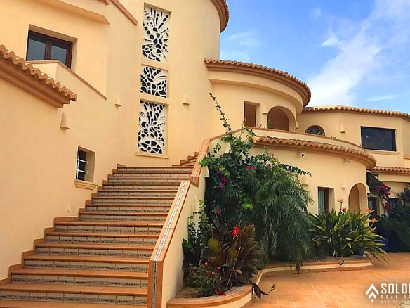 Luxury House with Panoramic Sea and Town View in Calpe – Costa Blanca – Alicante – Valencia – Spain