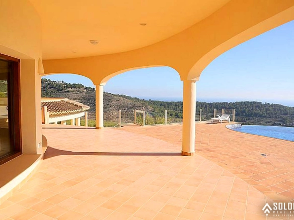 Luxury House with Panoramic Sea and Town View in Calpe – Costa Blanca – Alicante – Valencia – Spain